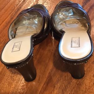 ANNE KLEIN AKADOMA Dark Brown WEDGES